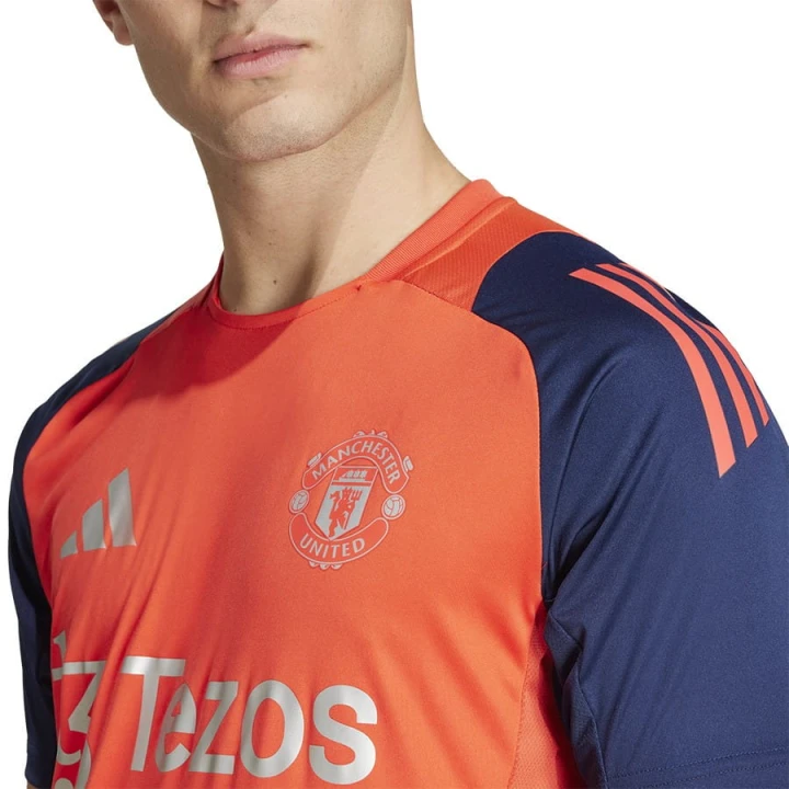 Koszulka adidas Manchester United Training JSY IT2011