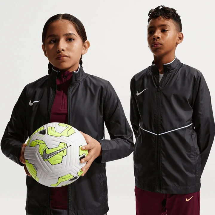 Kurtka Nike Park 26 Junior HM7269-010