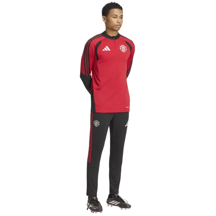 Bluza adidas Manchester United Tiro 26 Training Top Junior KC4884