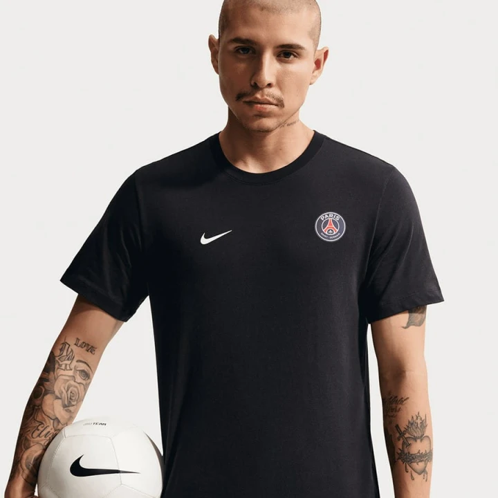 Koszulka Nike PSG Club Essential Tee IM1664-010
