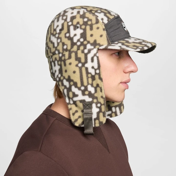 Czapka Nike Fly HQ0362-289