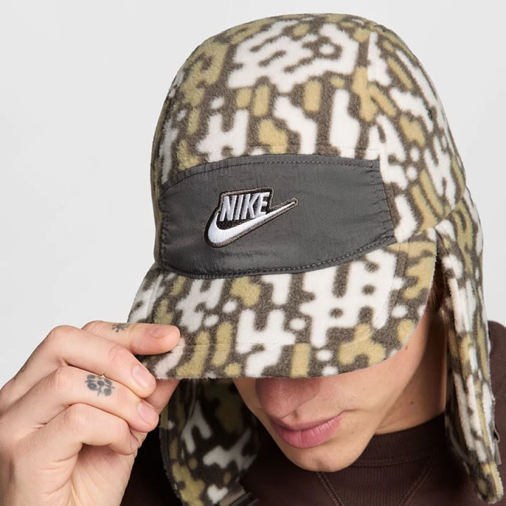 Czapka Nike Fly HQ0362-289