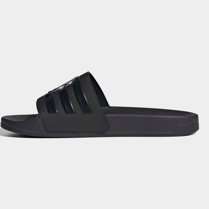 Klapki adidas Adilette Man United HQ2591