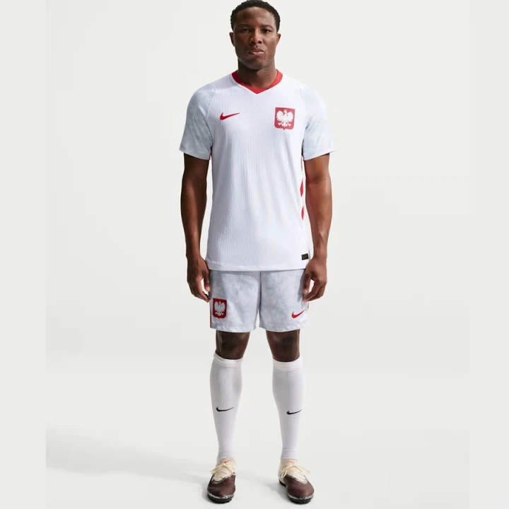 Koszulka Nike Polska Authentic Home IO8528-100