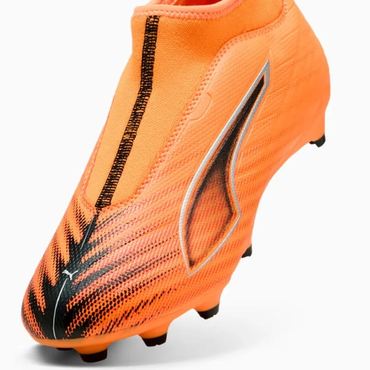 Buty Puma Ultra 6 Match+LL Jr FG/MG 108526-03
