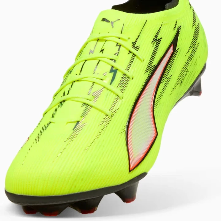 Buty Puma ULTRA 5 Carbon FG/AG 108685-01