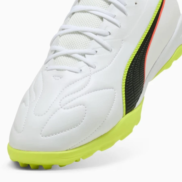 Buty Puma KING 20 MATCH TT 108461-01