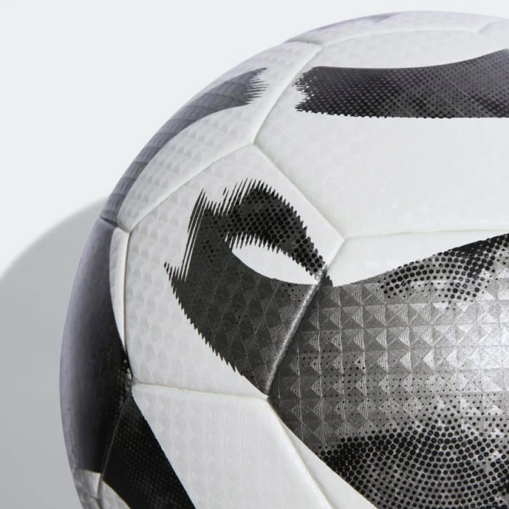 Piłka adidas TIRO Match Artificial HT2423